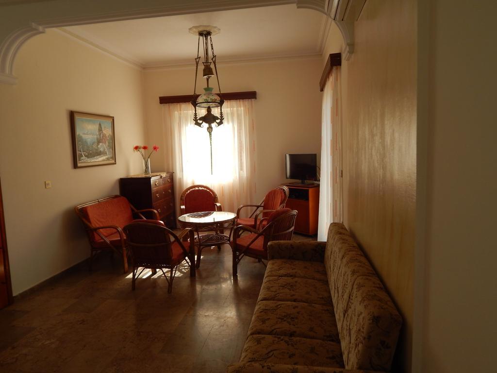 Cornelia Apartment Lakka  Room photo